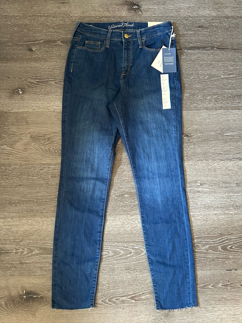 NWT Size‎ 6 Universal Thread Medium Wash High Rise Skinny Jeans